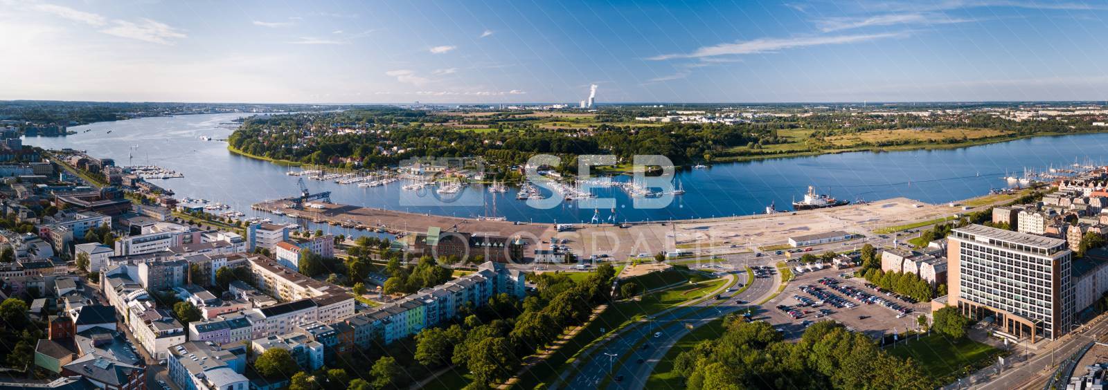 Panoramablick über Rostock Richtung Stadthafen