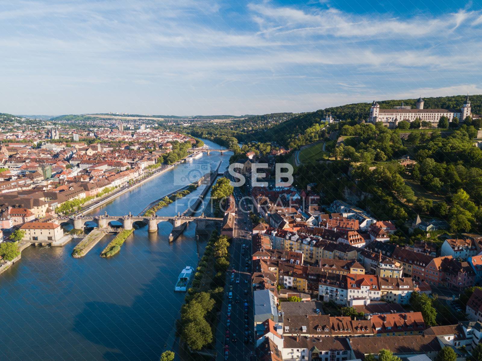 Alte Mainbrücke und Festung Marienberg