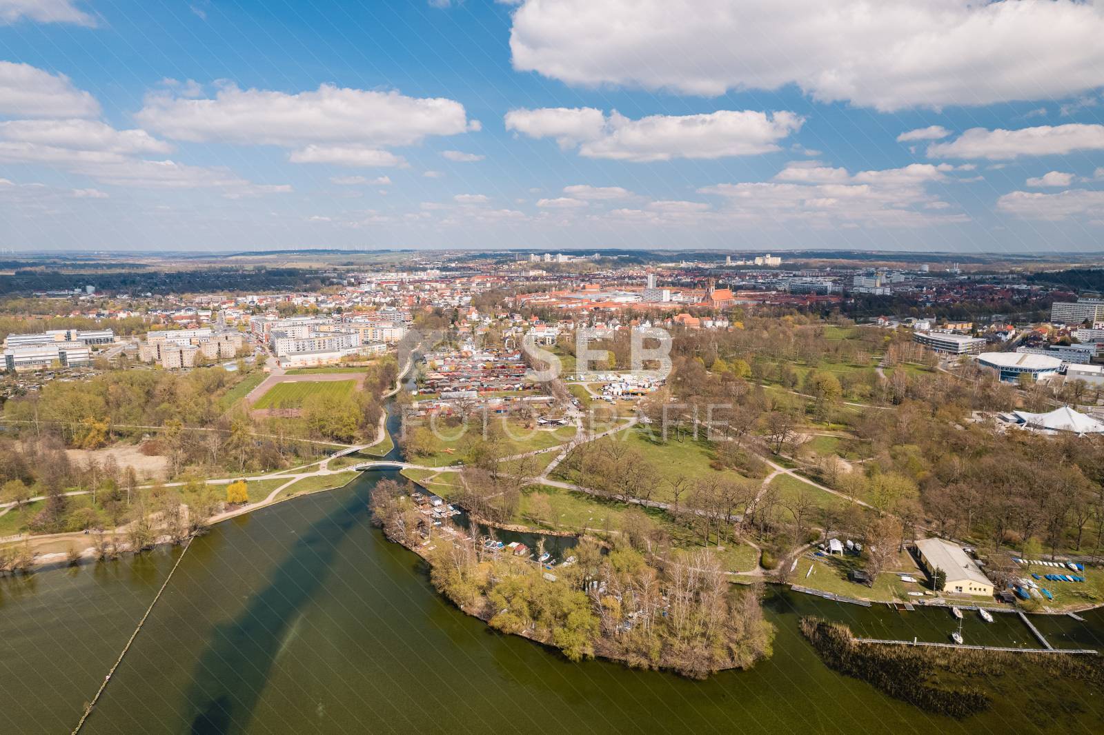 Blick über den Kulturpark Neubrandenburg