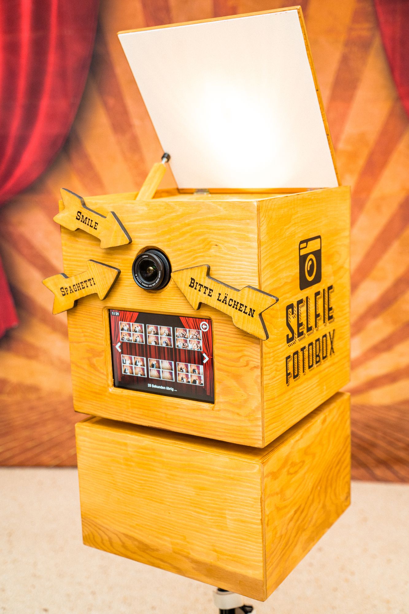 Vintage photobooth thumbnail 3